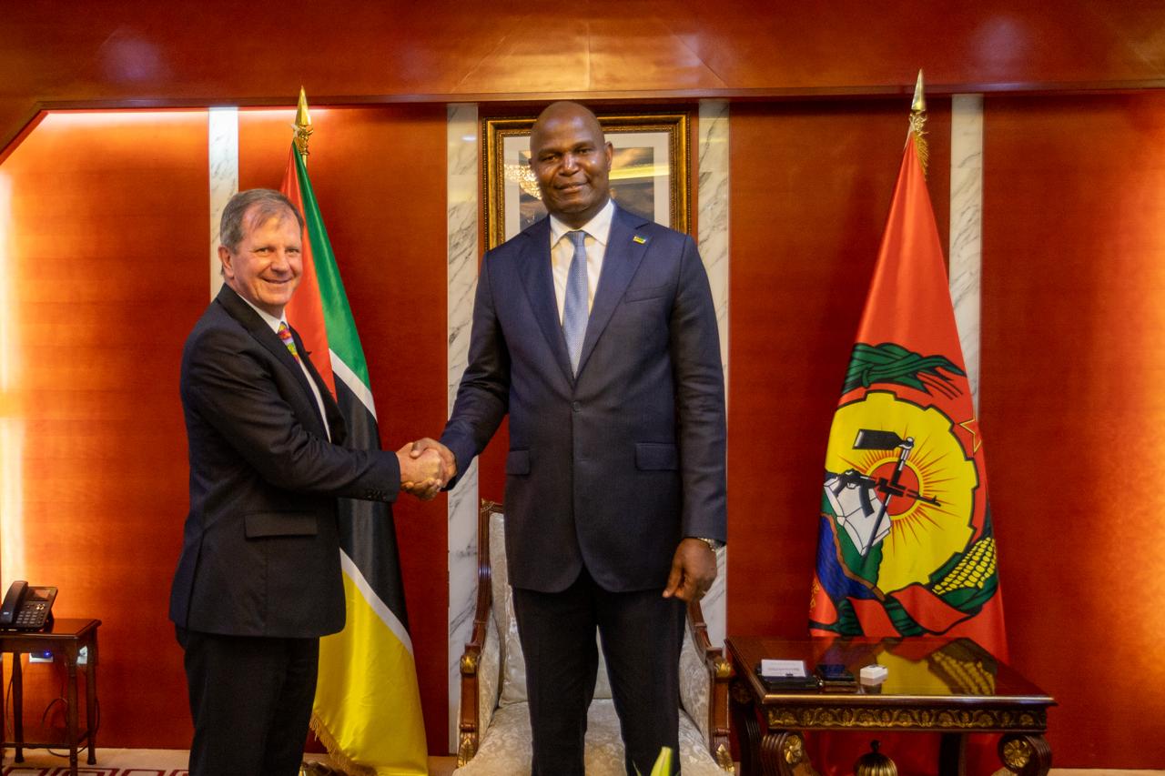 African Parks e Governo Avaliam Gestão do Parque de Bazaruto