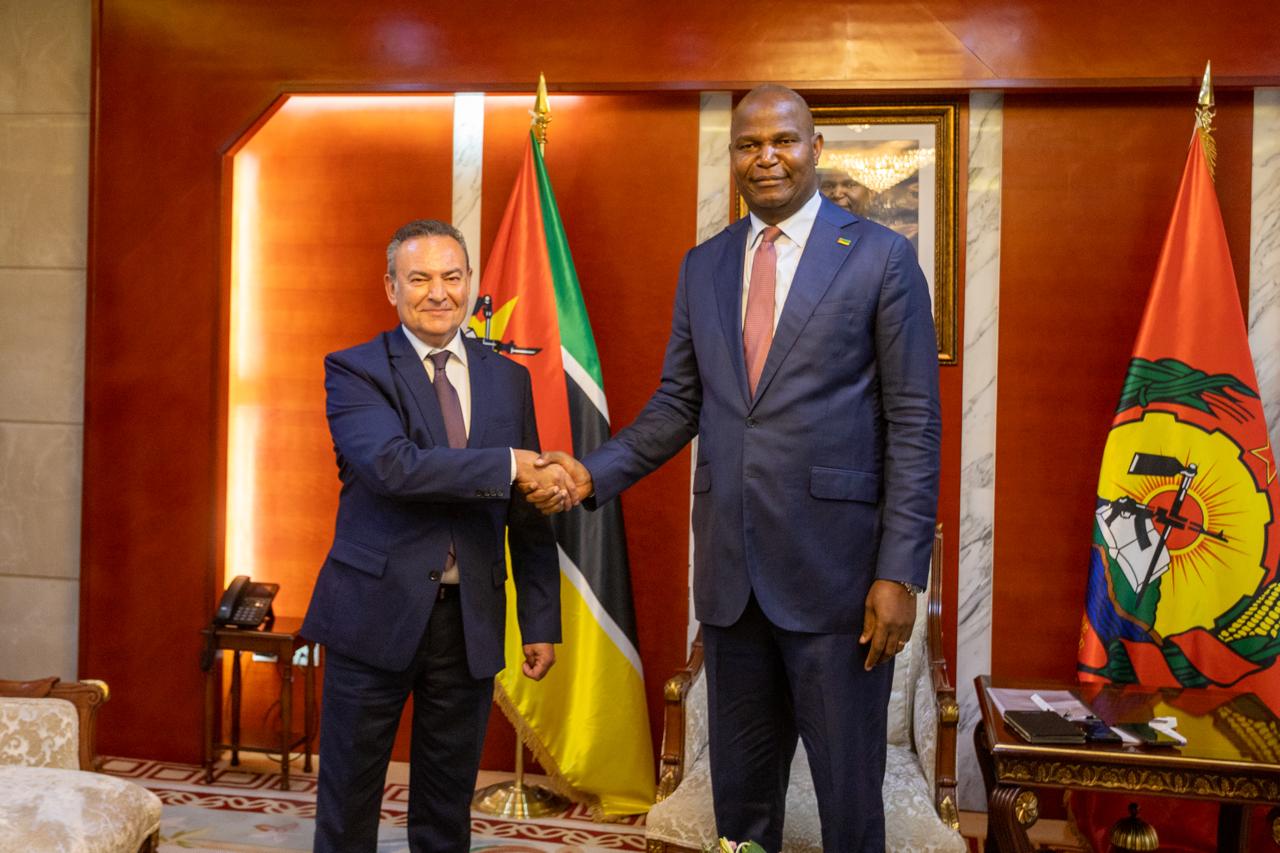 Pamesa e Villarreal CF avançam com plano para formar jovens em Moçambique