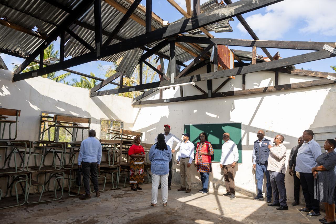 Presidente realiza visita às infra-estruturas afectadas pelo ciclone Gezani na cidade de Inhambane