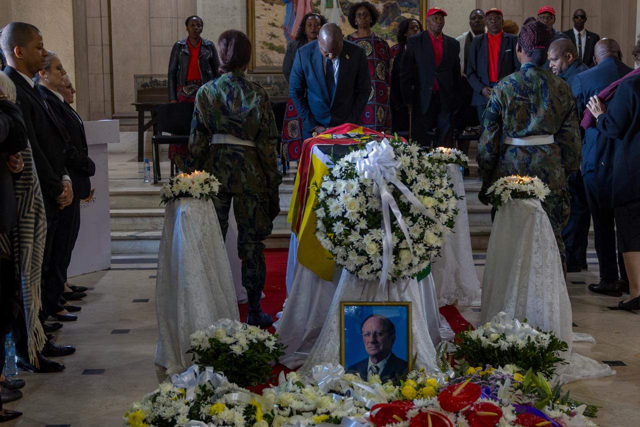 José Júlio de Andrade Recebe Última Homenagem do Estado